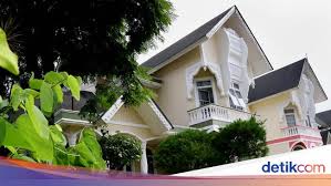 Setelah budi menjual rumahnya, charlie berminat untuk membeli rumah tersebut. 10 Biaya Tambahan Dalam Jual Beli Rumah