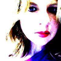 Leila Gregory's Instagram, Twitter & Facebook