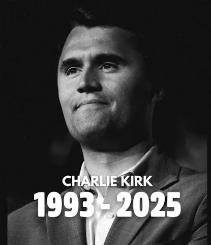 Uma tragédia que choca o mundo conservador. O ativista Charlie Kirk, aliado  do presidente Trump, foi brutalmente assassinado em plena defesa de suas  ideias. Aos 31 anos, perdeu a vida em um