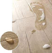 Powder springs oak water resistant laminate in 2020 oak laminate. Laminate Has Never Been So Water Resistant Floorscape