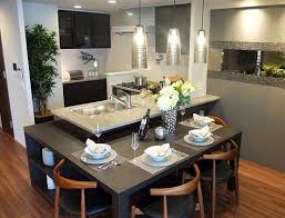 キッチンカウンターに沿った造り付けのダイニングテーブル ダイニングとキッチンが一体となって 空間を広く感じられます キッチン kitchen リビング living ダイニング dining 子供部屋 children s room 和室 japanese キッチンデザイン ダイニング