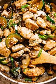 Zucchini Mushroom Chicken Stir Fry Fresh And Delicious Chicken Stir Fry Bursting W Chicken Zucchini Recipes Delicious Dinner Recipes Stir Fry Recipes Chicken