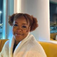 700+ "Thalía" profiles