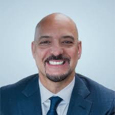 Rene Bendeck's Instagram, Twitter & Facebook