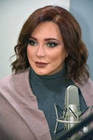 ممثلة سورية، درست بكلية الاداب جامعة دمشق قسم الآثار كما إلتحقت بمعهد أدهم إسماعيل للفنون التشكيلية، بدأت مشوارها. Ø³Ù„Ø§Ù ÙÙˆØ§Ø®Ø±Ø¬ÙŠ Ø£Ù†Ø§ ØµØ§Ø­Ø¨Ø© Ù…Ø´Ø±ÙˆØ¹ ÙˆØ£Ø±ÙØ¶ Ø§Ù„Ù…Ø´Ø§Ø±ÙƒØ© Ø¨Ù…Ø³Ù„Ø³Ù„ Ø§Ù„Ù‡ÙŠØ¨Ø© Ù…Ø¬Ù„Ø© Ø³ÙŠØ¯ØªÙŠ