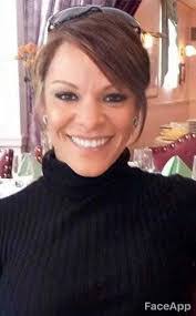 Suzanne Mansfield's Instagram, Twitter & Facebook