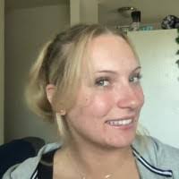 Caryn Holmes's Instagram, Twitter & Facebook