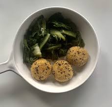 Farle rosolare 3 minuti per poi abbassare la fiamma, coprire ed ultimare la cottura per altri 15 minuti. Polpette Di Tonno E Philadelphia Suona Buono