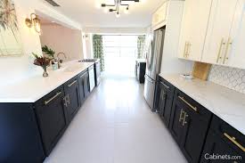 To find out more about our antique white it works equally well with blacks, deep blues, or other dark colors. How To Style Your White Shaker Cabinets Cabinets Com