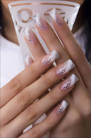 38 Amazing Nail Art Design For Your Christmas New Year S Eve World Inside Pictures Nails Design With Rhinestones Manicure Nail Designs Elegant Nails