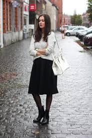 If there's one boot that's made for walking, it's definitely the chelsea boot. 26 Stunning Outfits With Chelsea Boots For Fashionable Ladies Styleoholic