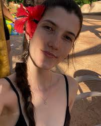 Nicole Arruda (@nickcazeri) • Instagram photos and videos