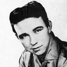 Glen Glenn's Instagram, Twitter & Facebook