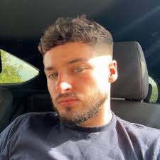 Evan Davies (@evandavies54)