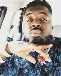 Deon Young's Instagram, Twitter & Facebook