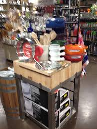 Sur La Table New York Cookshop Cook Dine Serious Cook Cookery School Visual Merchandising Layout Lifestyle Landscape Www Clearretailgroup