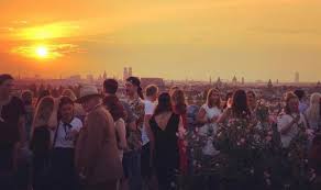 While most of the airborne bars with views tend to be concentrated around silom road and the chao phraya river. Die 10 Wirklich Schonsten Dachterrassen In Munchen Und Ihre Nachteile Mucbook