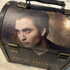 Twilight saga rare Edward trunk