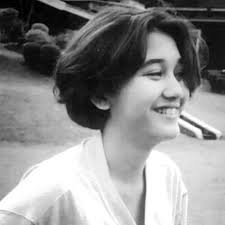 Ardilla was instrumental in the return of teen pop rock in the country's music scene. Nike Ardilla Fotos 13 De 25 Last Fm