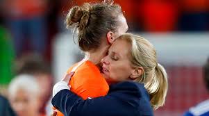 Het laatstgenoemde medium meldt zelfs dat wiegman momenteel. Voorburgs Dagblad Sarina Wiegman Verrast Forum Sport