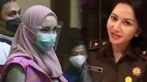 Gaji jaksa pinangki sirna melasari terungkap setelah jaksa penuntut umum (jpu) membeberkannya dalam sidang di pengadilan tipikor pn jaksa pinangki sirna malasari. Hukuman Jaksa Pinangki Dipotong Karena Punya Anak Saat Korupsi Apa Tidak Memikirkan Anaknya Tribun Pekanbaru