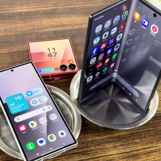 The 8 Best Samsung Phones of 2026 - Latest Samsung Galaxy Smartphones
