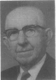 Etta Jennings's Instagram, Twitter & Facebook