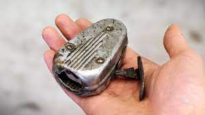 Be sure to consider all the options you might be able to find such as dynamo flashlight, flashlight, dynamo torch. Wwii Hand Crank Flashlight Lantern Restoration Restoring Lamps Youtube