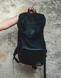 Bartek is originally from poland and immigrated to canada at an early age. Passend Zur Sommerausgabe Hat Bartek Fur Uns Die Badetasche Geleert Re Flect Stuttgart