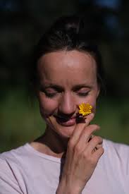 Hey everyone! I am looking forward to connecting and growing together in  this amazing community. I recently joined this group to continue embracing  everything that makes me unique. Refining the art of