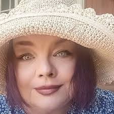 Maureen Clifford's Instagram, Twitter & Facebook