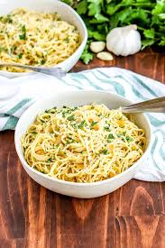 Spaghetti Aglio E Olio Recipe Pasta Dishes Easy Pasta Spaghetti Recipes