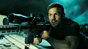 4ª temporada de Reacher está dividindo a crítica: Alguns chegam a dizer que os novos episódios são "vergonhosamente ruins"