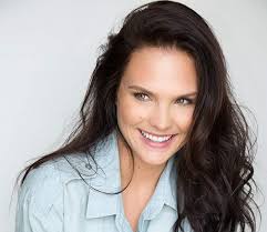 Fortunately, amell is always up for a challenge, and he's taken on plenty of unique extracurricular activities, like throwing down with wrestlers on the wwe mat or crushing the american ninja warrior course. The Untold Truth Of Stephen Amell S Wife Cassandra Jean Thenetline