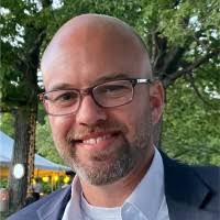 1100+ "Howle.." profiles