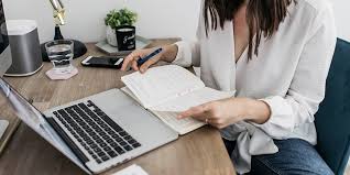 Usaha perseorangan adalah jenis usaha yang tidak berbadan hukum dan hanya memiliki satu pemilik (tidak terdaftar sebagai korporasi/kemitraan/pt). Usaha Di Bidang Jasa Yang Menjanjikan Dengan Modal Minim