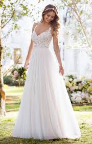Maybe you would like to learn more about one of these? Aline Stella York So Romantic Pinhhouse Kleider Hochzeit Braut Boho Hochzeitskleid