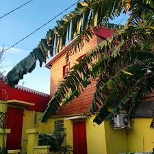 Notre Location Saisonniere A Terre Sainte Couleur Ocean Indien Parfait Lareunion Voyage Tropical Lifestyle Instagram Instagram Posts