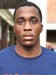 Derick Hall, Seattle, Edge