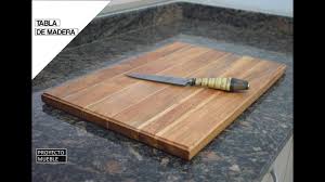 Estas tablas de corte son decorativas, así como prácticas y están coloreadas y modeladas por el grano natural de la madera. Tabla De Madera Para Cocina Youtube