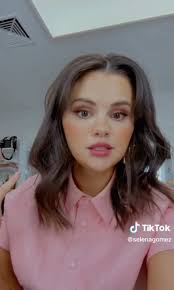 Selena Gomez's Dating Life Update Proves She's Not Looking for That Same  Old Love