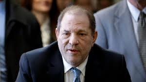 An investigation by the new york times found allegations stretching back to 1990 about mr. Wegen Sexualverbrechen Weinstein Strafmass Wird Verkundet Zdfheute