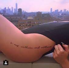 I've seen this tattoo a million times but every single time that i do, i love it even more! Cute And Small Hip Tattoos For Girls