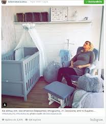 Maybe you would like to learn more about one of these? H Katerina Karabatoy Fwtografizetai Sto Dwmatio Toy Gioy Ths Trikalakids Paidi Goneis Trikala