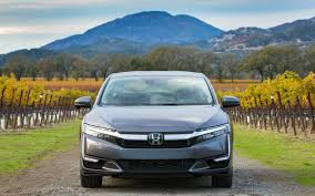 How does this compare to the prius prime? Comparison Hyundai Sonata Se Hybrid 2018 Vs Honda Clarity Touring Hybrid 2018 Suv Drive