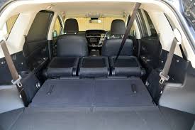 Toyota rav4 hybrid executive version 2.017, blanco perlado, cuero gris. Toyota Prius Toyota Prius V Interior