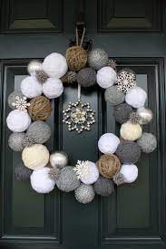 Christmas is getting closer and one of the many usual christmas decorations you will be seeing from now on are the christmas wreaths hanged on almost any door around your neighborhood. 12 Modern Wreaths To Make This Christmas