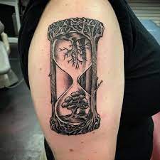 125 Timeless Hourglass Tattoos And Their Meanings Hourglass Tattoo Tattoos Timeless Tattoo