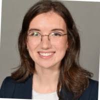 Kelly Starnes's Instagram, Twitter & Facebook