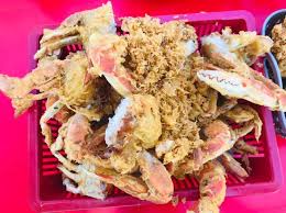 3 ketam bunga (di belah dua, tanggalkan cengkerangnya, basuh) 1 cawan tepung jagung 4 kuning telur masin di hancurkan 2. Jom Cuba Ikan Celup Tepung Pak Adnan Mersing The Malaya Post